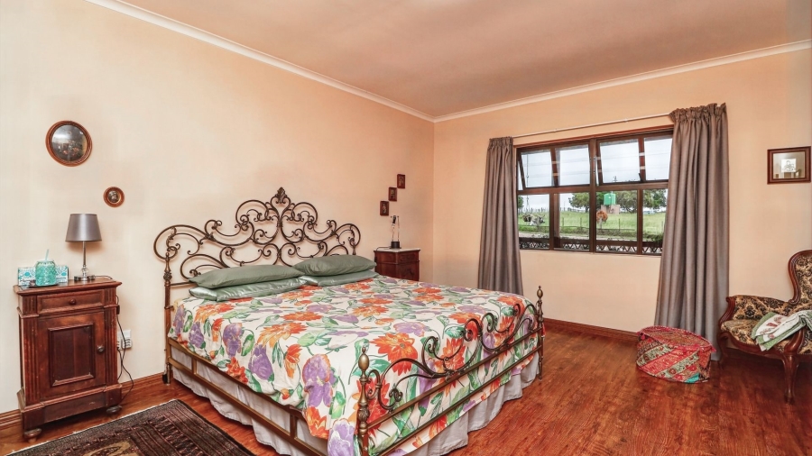 Commercial Property for Sale in Rondevlei Western Cape